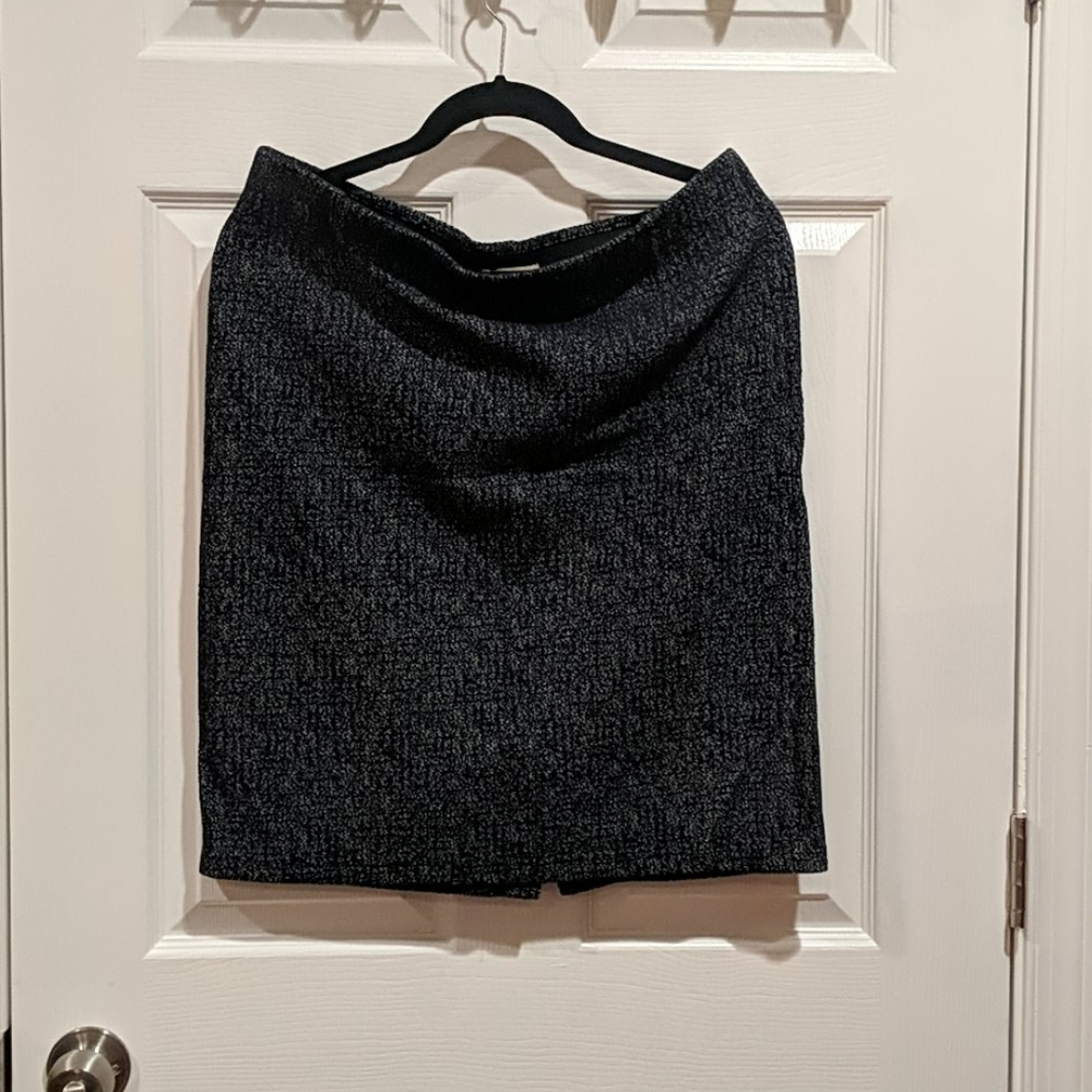 Elastic waist skirt dressy